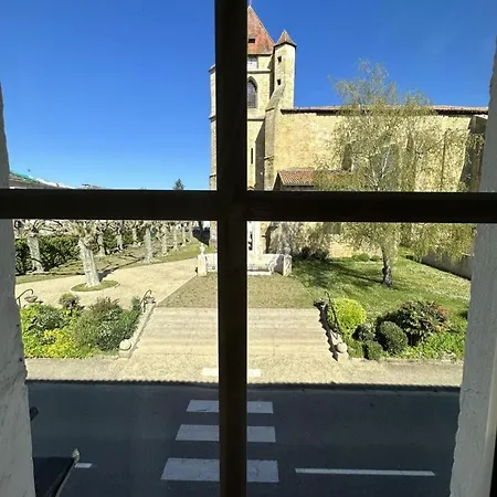 L'estanquet De La Bastide Bed & Breakfast Geaune